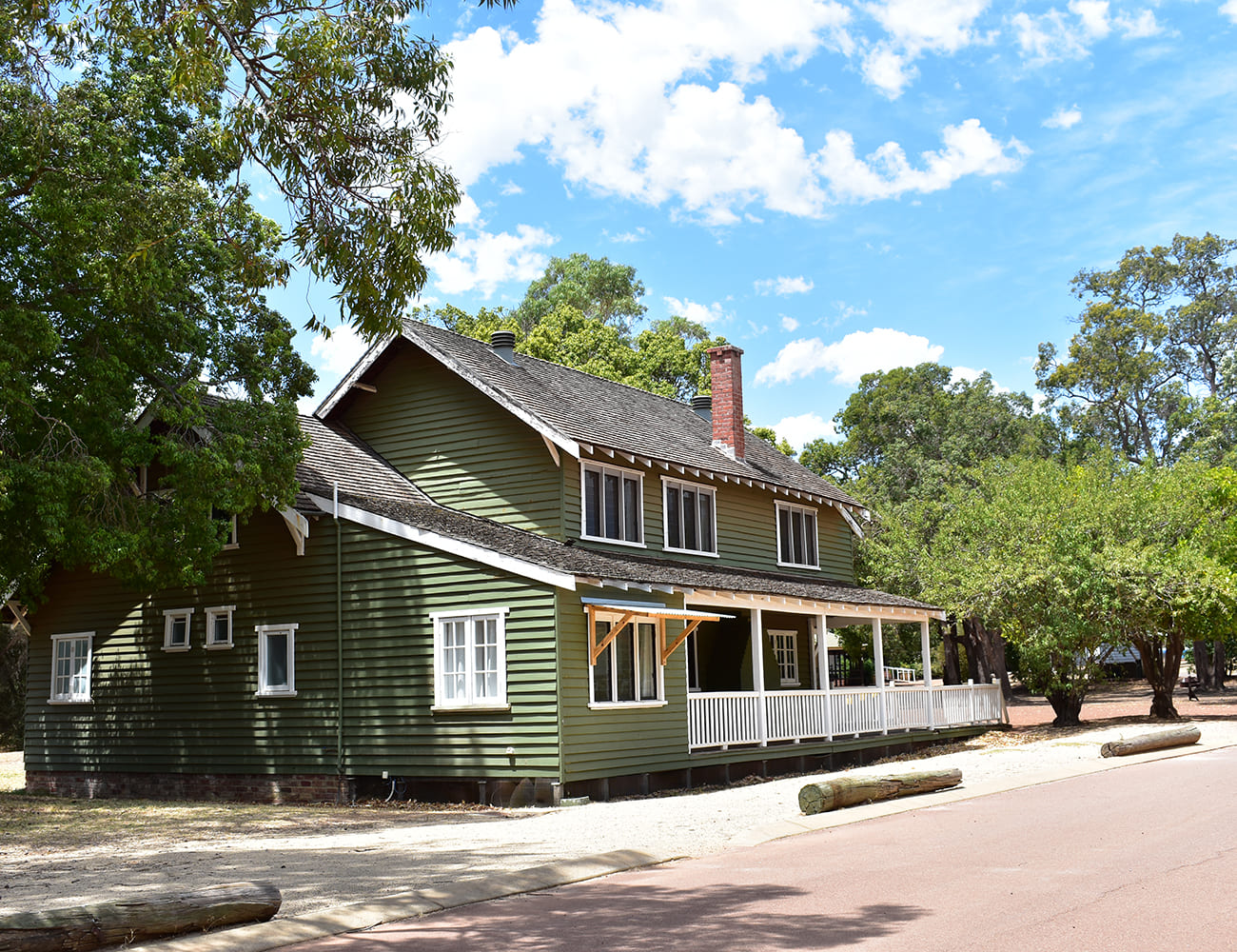 Fairbridge Village - Cottage for a group